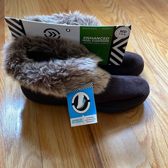 Isotoner Woodlands Slippers